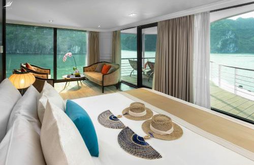 Ha Long Boat Rental | Halong Capella Cruise - Member of Lyra cruise collection