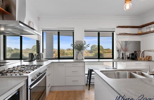 Seaford House | HaltandHide by Wine Coast Holiday Rentals