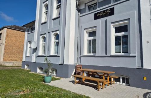 Muritz Apartment | Haltestelle - Ferienwohnung