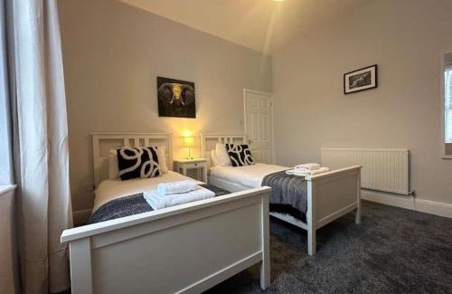Blyth Apartment | Hambledon-Downstairs 2Bed flat