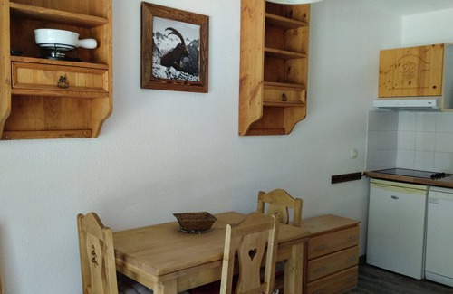 Orelle Apartment | Hameau 1 103 - SPA & PISCINE appartement 4 pers