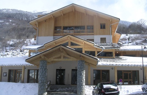 Orelle Apartment | Hameau 8 002 - SPA & PISCINE appartement 4 pers