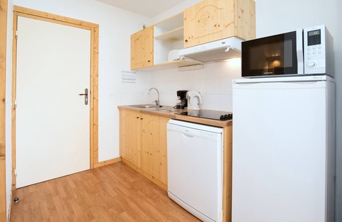 Orelle Apartment | Hameau 8 301 - SPA & PISCINE studio 2 pers.