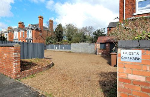 Lincoln House | Hamilton