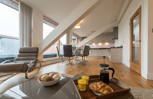 Windsor Apartment | Hampden Apartments - The Victoria