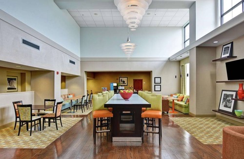 Wilkes-Barre Hotel | Hampton Inn & Suites Wilkes-Barre/Scranton