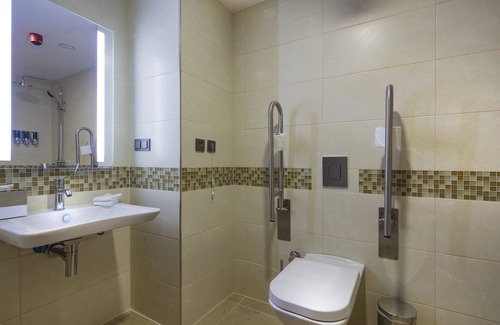 Bakırkoy Hotel | Hampton by Hilton Istanbul Atakoy