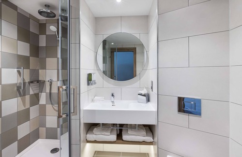 Torquay City Centre Hotel | Hampton by Hilton Torquay