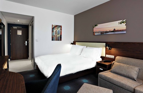 Blagnac Hotel | Hampton by Hilton Toulouse Airport
