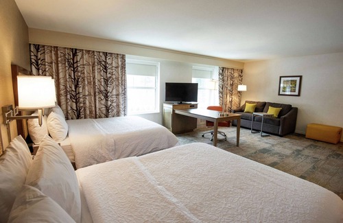 Manchester Hotel | Hampton Inn and Suites Manchester