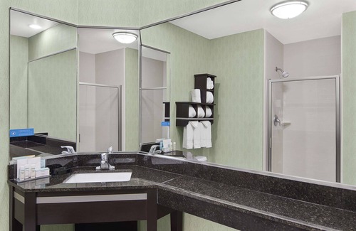 Town Center Hotel | Hampton Inn Atlanta-Town Center/Kennesaw