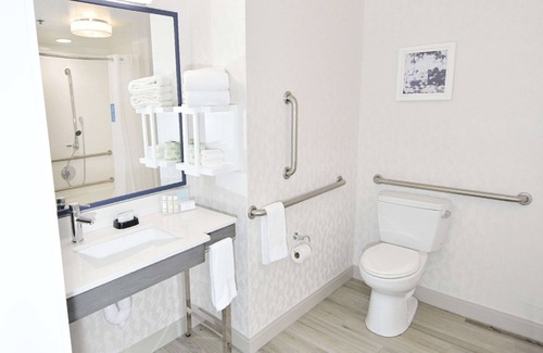 Auburn Hotel | Hampton Inn Auburn