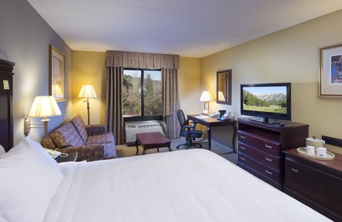 Bennington Hotel | Hampton Inn Bennington