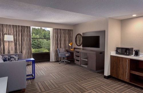 Bristol Hotel | Hampton Inn Bristol