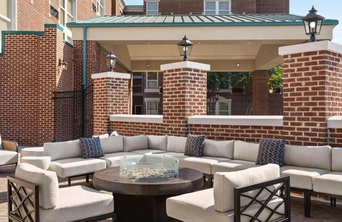The Vista Hotel | Hampton Inn Columbia-Downtown Historic District