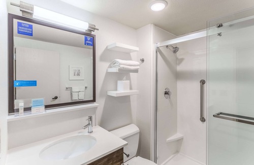 Eau Claire Hotel | Hampton Inn Eau Claire