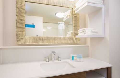 Fishkill Hotel | Hampton Inn Fishkill