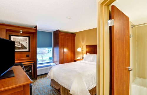 Hendersonville Hotel | Hampton Inn Hendersonville