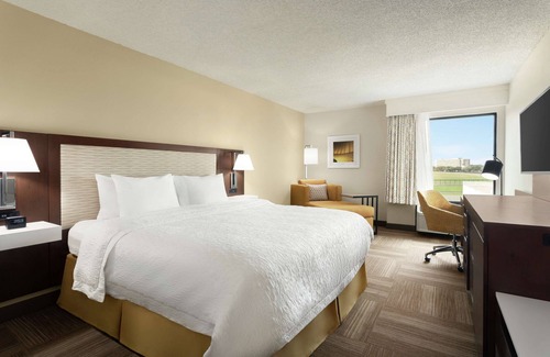 Southeast Houston Hotel | Hampton Inn Houston Hobby Airport