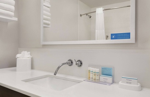 Southeast Houston Hotel | Hampton Inn Houston Hobby Airport