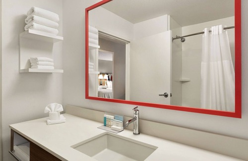 Blue Springs Hotel | Hampton Inn Kansas City/Blue Springs