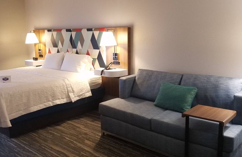 Blue Springs Hotel | Hampton Inn Kansas City/Blue Springs