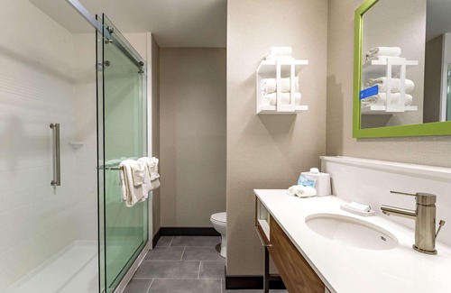 Madison Hotel | Hampton Inn Madison