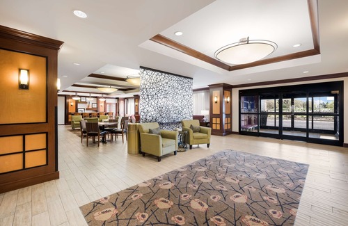 McHenry Hotel | Hampton Inn McHenry