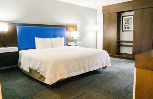 Metairie Hotel | Hampton Inn Metairie