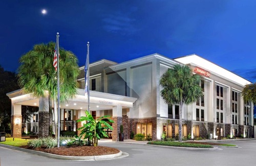 Charleston Hotel | Hampton Inn Patriots Point