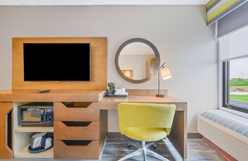 Maryland Heights Hotel | Hampton Inn St. Louis/Westport