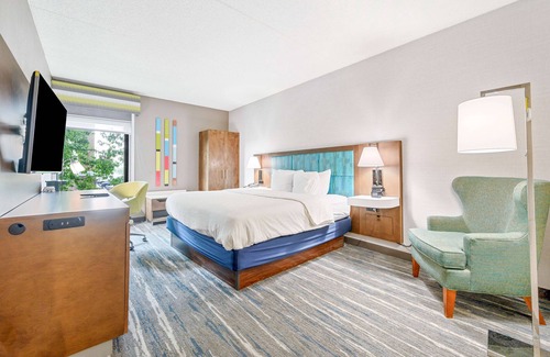Maryland Heights Hotel | Hampton Inn St. Louis/Westport