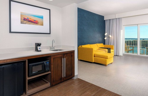 Clearwater Beach Hotel | Hampton Inn & Suites Clearwater Beach