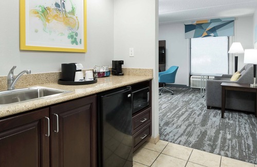 Panama City Beach Hotel | Hampton Inn & Suites Panama City Beach-Pier Park Area