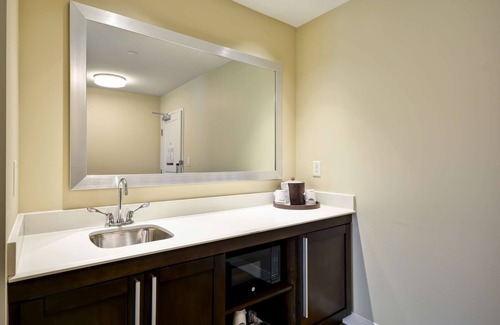 North Charleston Hotel | Hampton Inn & Suites Charleston Airport