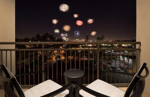 Anaheim Resort Hotel | Hampton Inn & Suites Anaheim Garden Grove