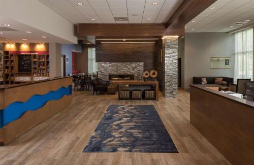 Asheville Hotel | Hampton Inn & Suites-Asheville Biltmore Village, NC