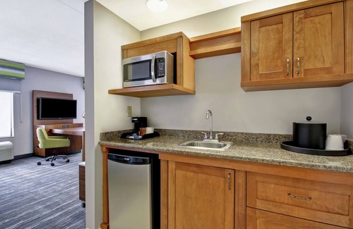 Guelph Hotel | Hampton Inn & Suites by Hilton - Guelph
