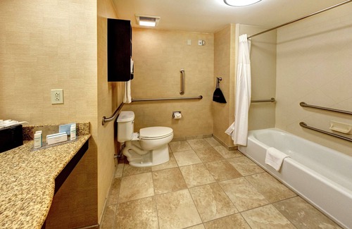 Concordville Hotel | Hampton Inn & Suites Chadds Ford