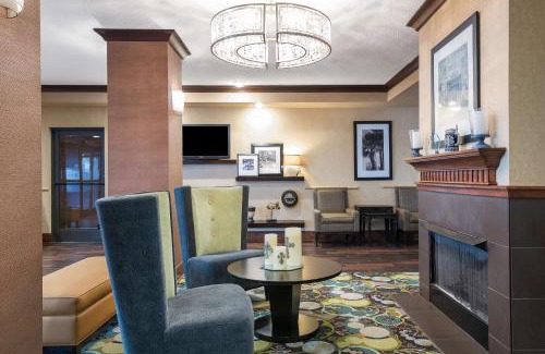 Florence Hotel | Hampton Inn & Suites Florence Center