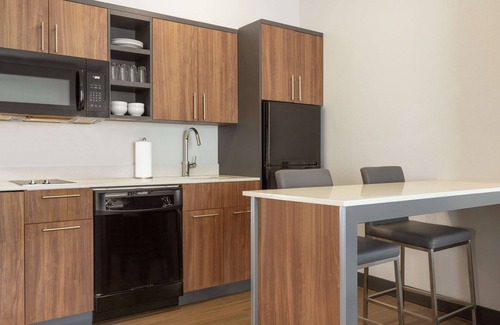 Houston Hotel | Hampton Inn & Suites Houston-Cypress Station