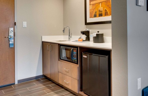 Knoxville Hotel | Hampton Inn & Suites Knoxville Papermill Drive