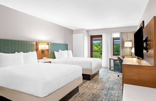 Lake Placid Hotel | Hampton Inn & Suites Lake Placid