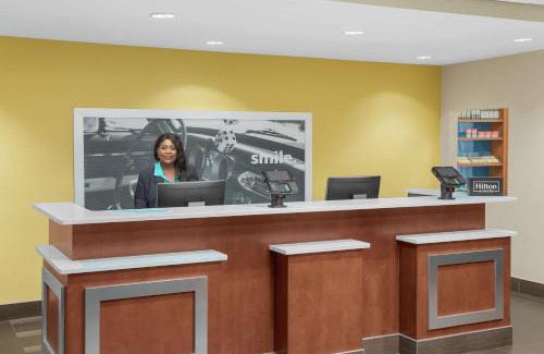 Macon Hotel | Hampton Inn & Suites Macon I-75 North