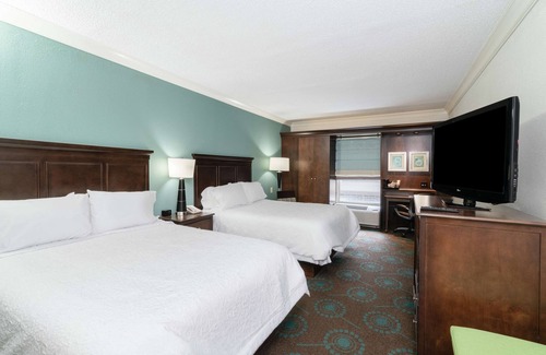 Mooresville Hotel | Hampton Inn & Suites Mooresville/Lake Norman