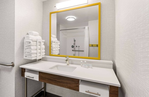 Tigard Hotel | Hampton Inn & Suites Portland Tigard