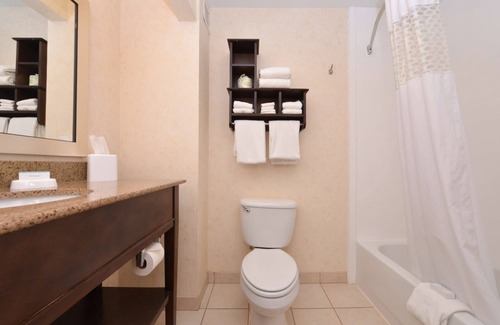 Pueblo Hotel | Hampton Inn & Suites Pueblo-Southgate