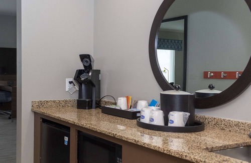 Riverton Hotel | Hampton Inn & Suites Riverton