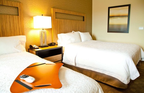 Salinas Hotel | Hampton Inn & Suites Salinas