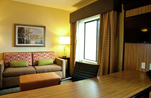Salinas Hotel | Hampton Inn & Suites Salinas